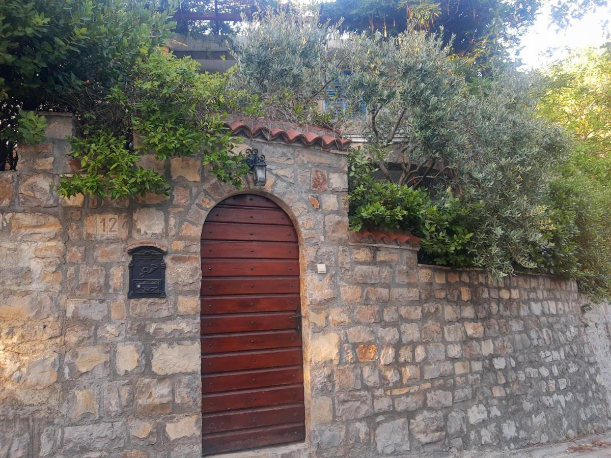 Sea-Side Old Stone Villa With A Private Garden Budva Dış mekan fotoğraf