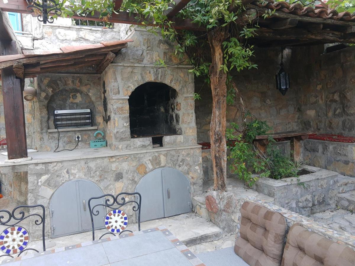 Sea-Side Old Stone Villa With A Private Garden Budva Dış mekan fotoğraf