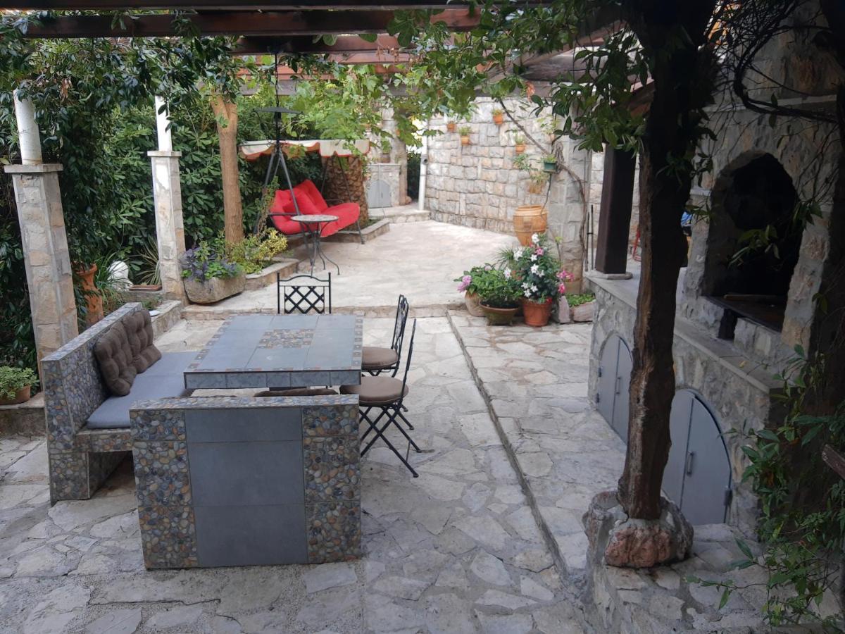 Sea-Side Old Stone Villa With A Private Garden Budva Dış mekan fotoğraf