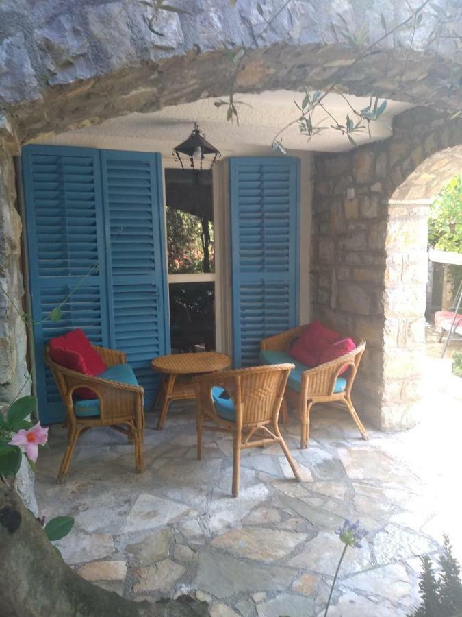 Sea-Side Old Stone Villa With A Private Garden Budva Dış mekan fotoğraf
