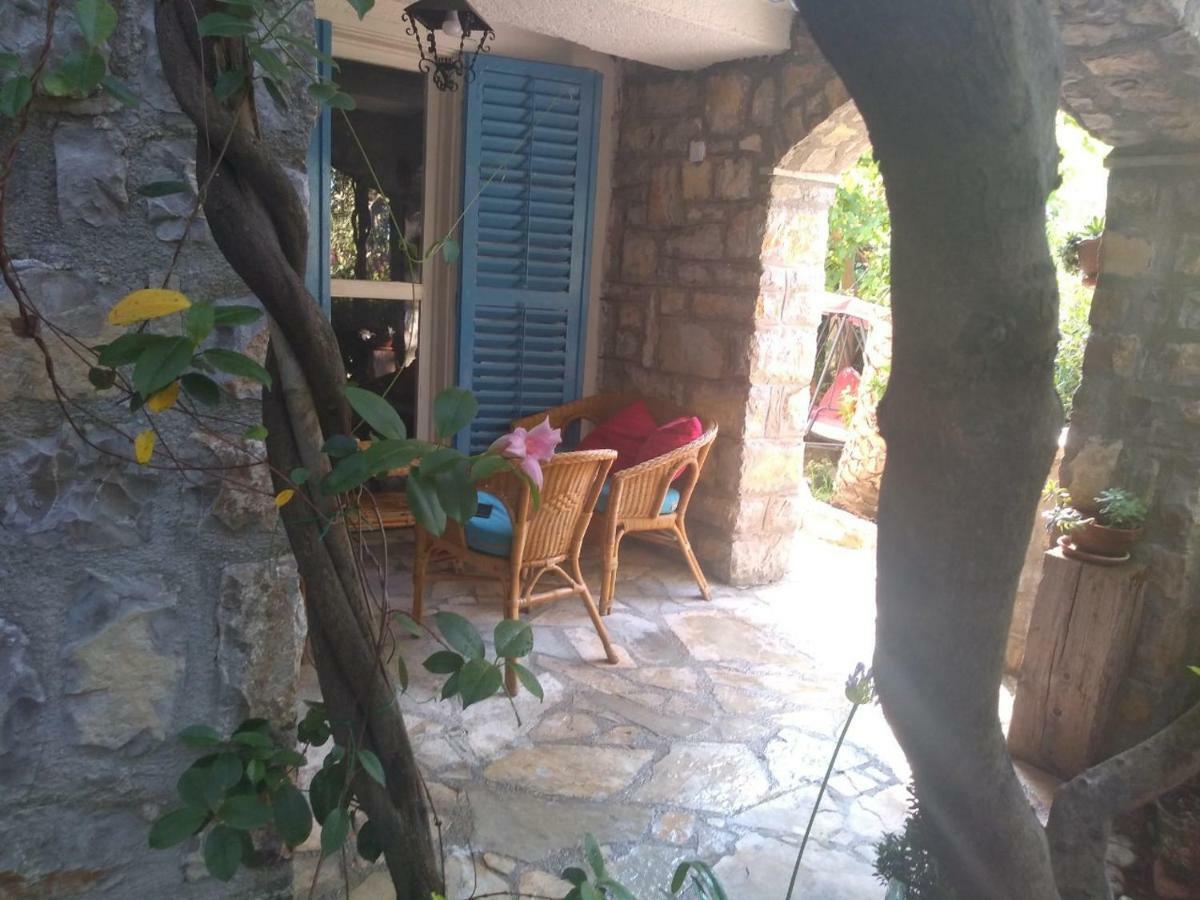 Sea-Side Old Stone Villa With A Private Garden Budva Dış mekan fotoğraf